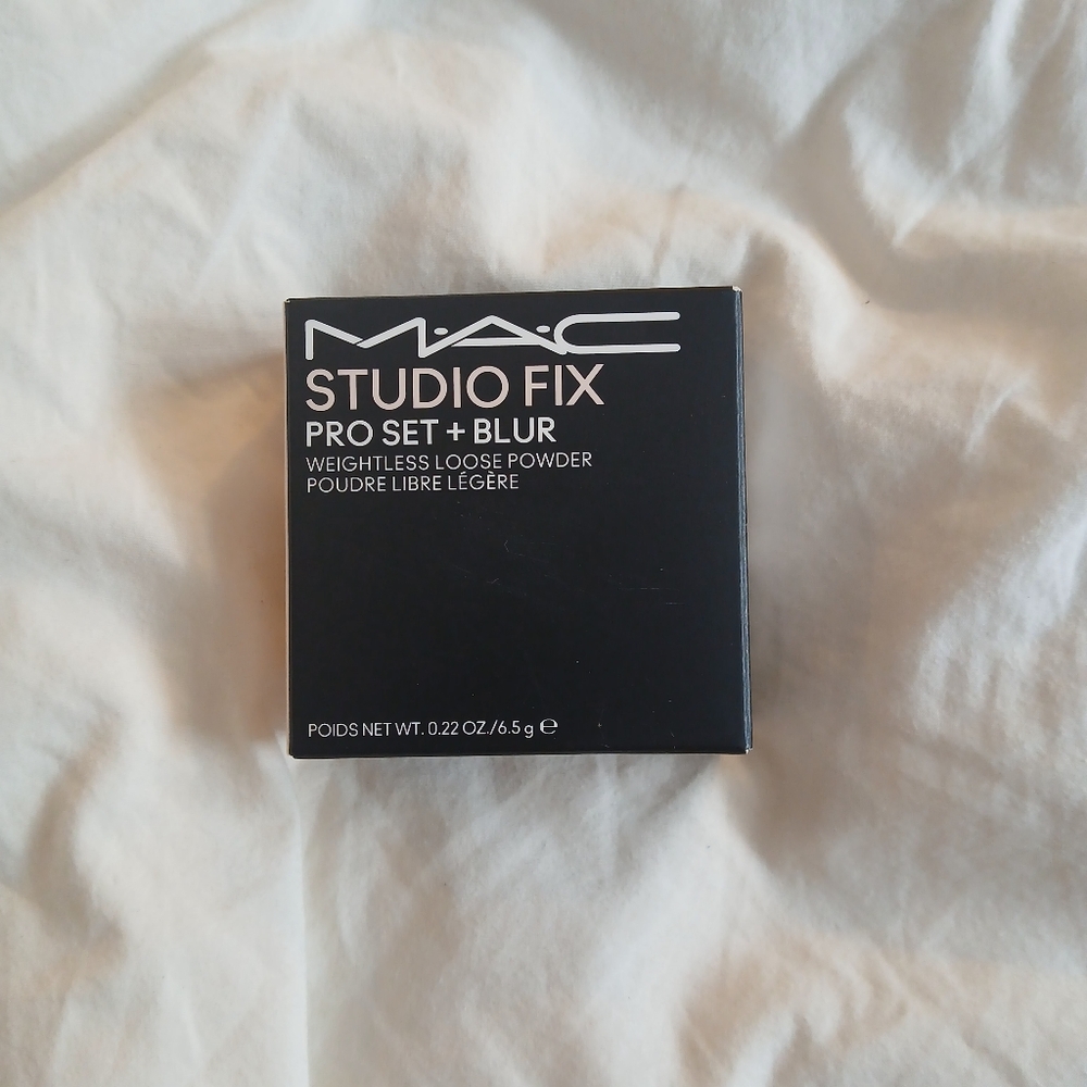 MAC Cosmetics Studio Fix Pro Set + Blur Powder